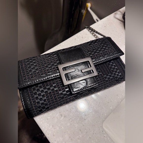 Fendi Zucca Black Textured Leather Wallet - Picture 4 of 13